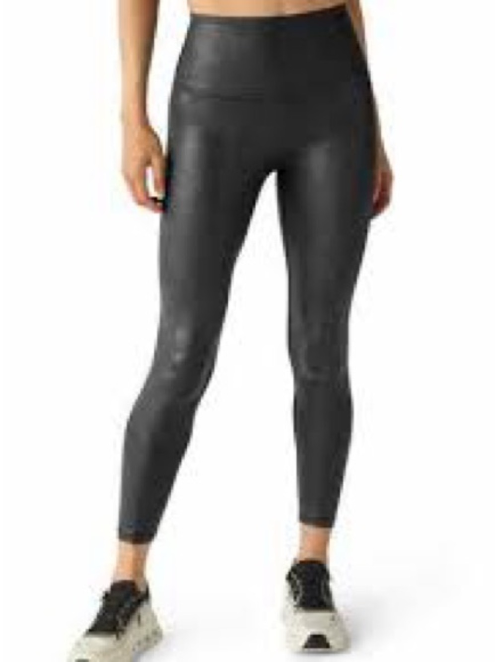 Beyond Yoga Black Performance - shiny black Leggings with Subtle Logo